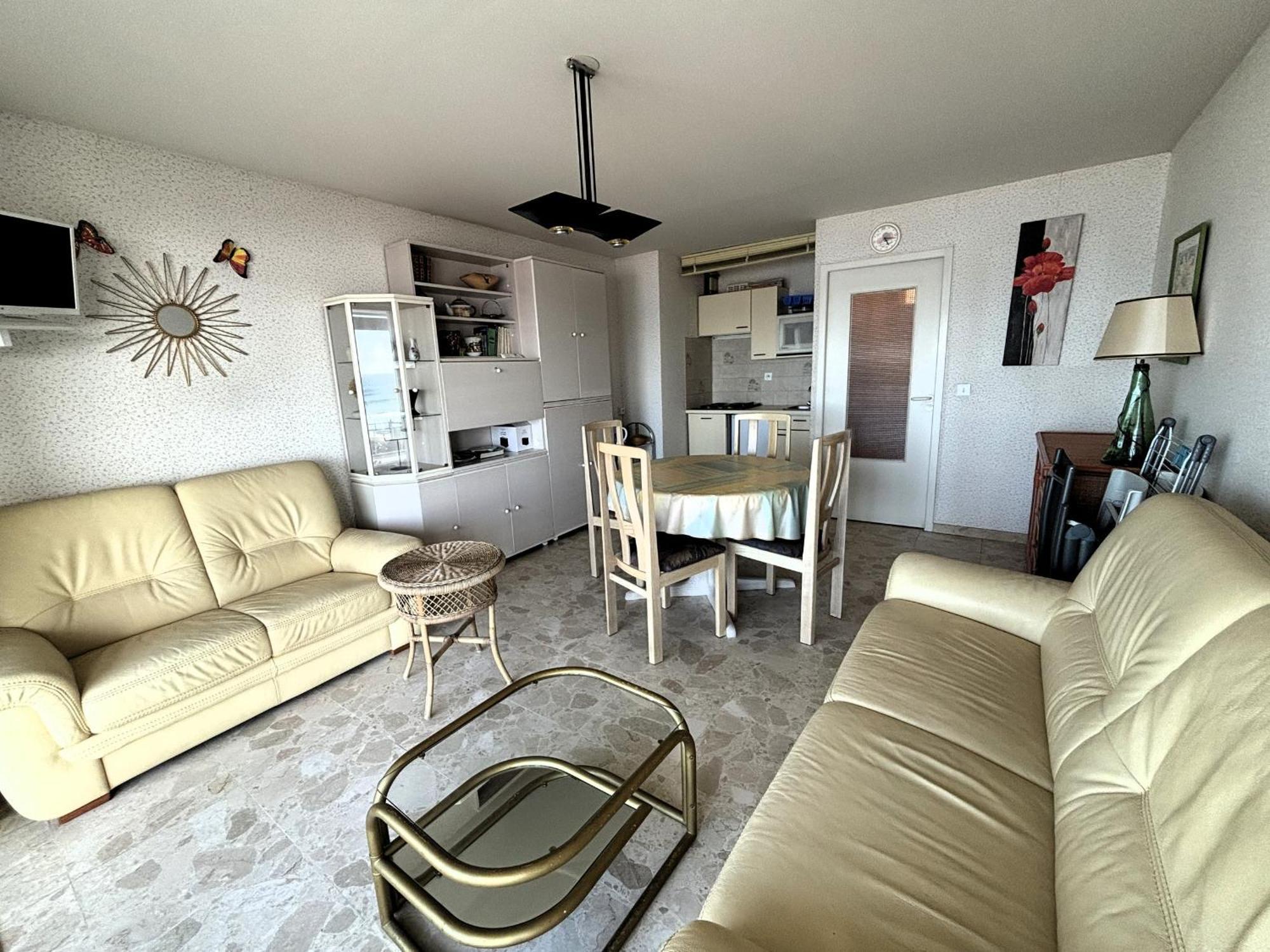 Appartement T2 Avec Balcon Et Vue Mer, 1Er Etage, Ascenseur, Tv, Cuisine Equipee - Fr-1-197-466 Les Sables-dʼOlonne Exteriör bild