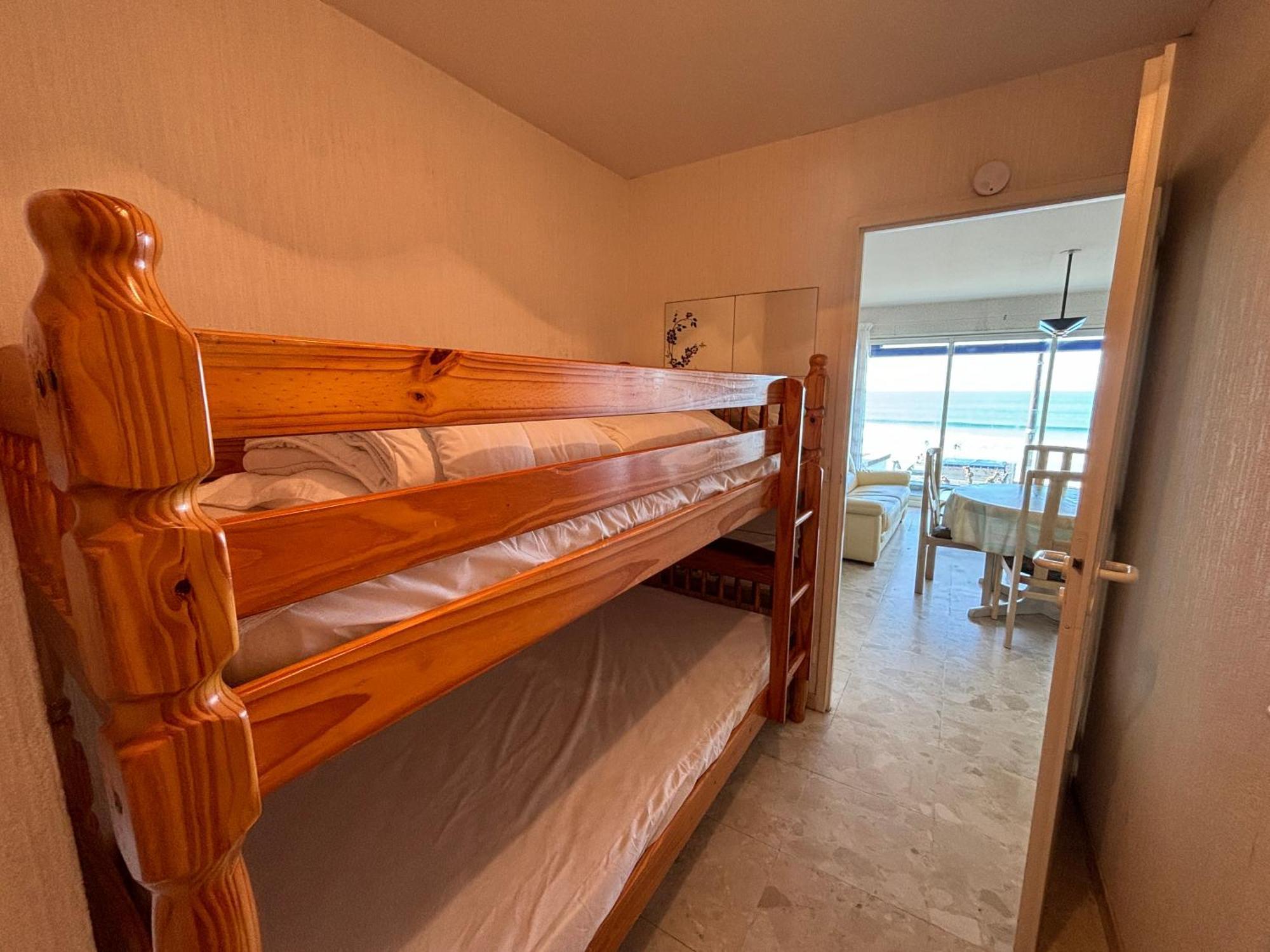 Appartement T2 Avec Balcon Et Vue Mer, 1Er Etage, Ascenseur, Tv, Cuisine Equipee - Fr-1-197-466 Les Sables-dʼOlonne Exteriör bild